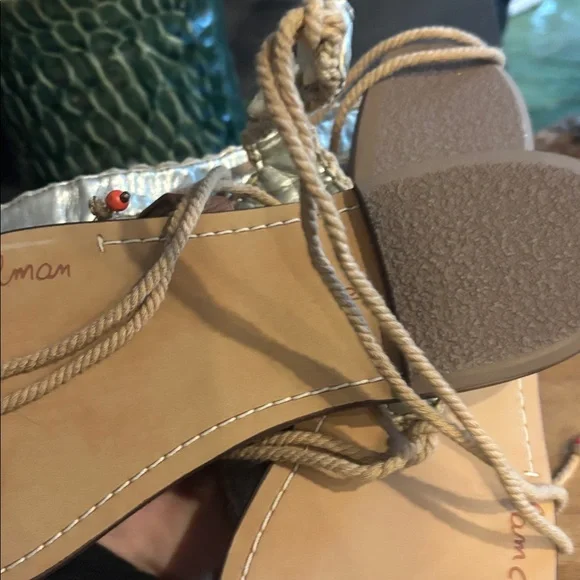NWOT Sam Edelman Beaded Brown Thong Sandals Leather Size 10 - Picture 4 of 7